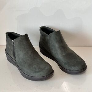 Ryka Lyrical Side Zip Wedges Sneaker